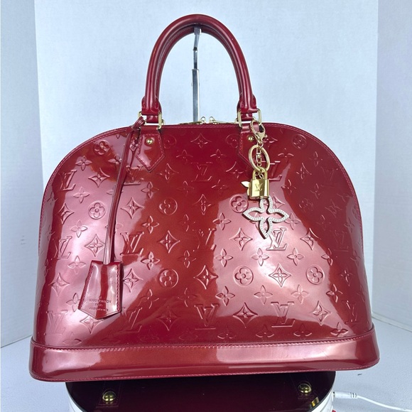 LOUIS VUITTON VERNIS PATENT LEATHER MONOGRAM ALMA GM RED GHW - Picture 2 of 13